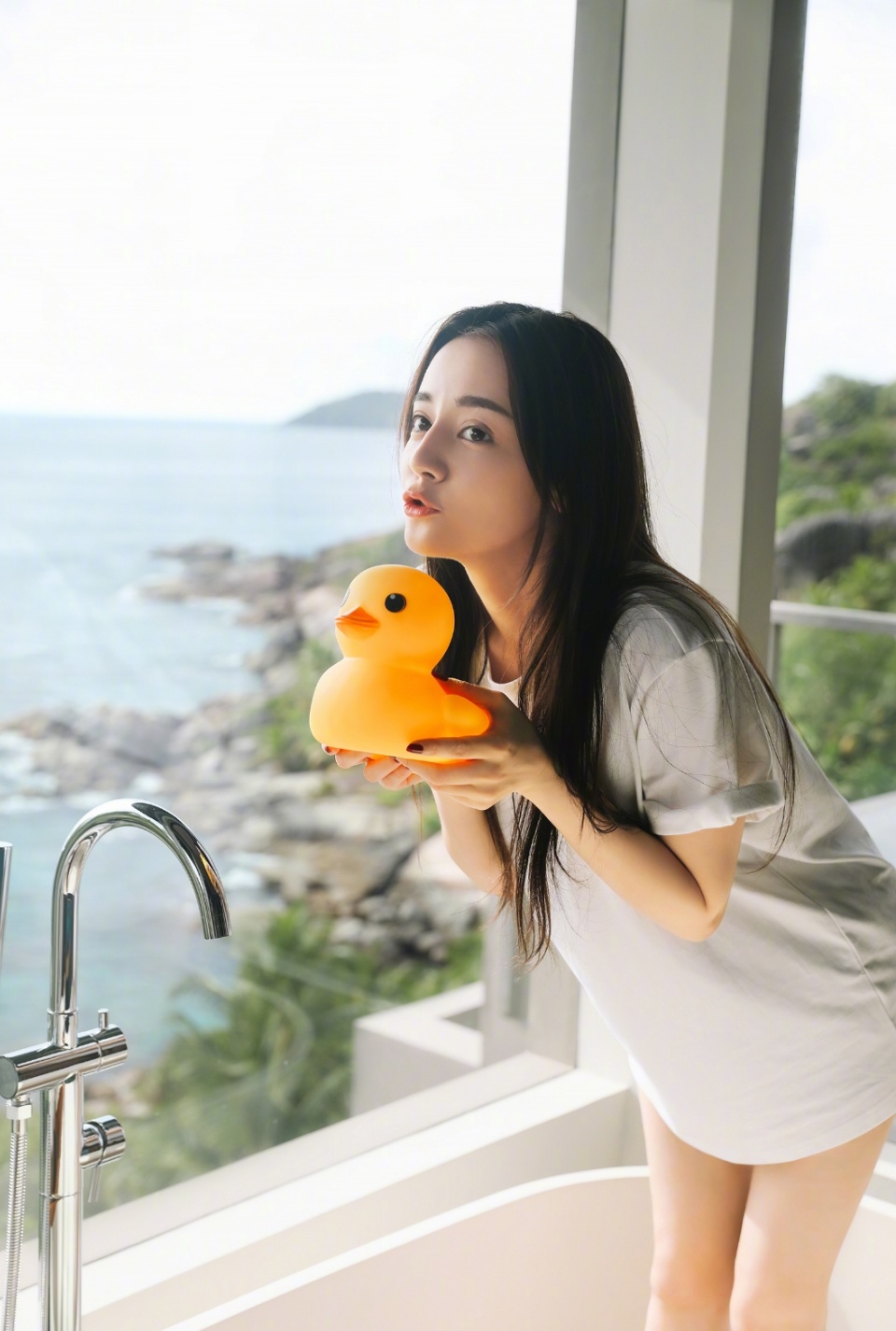 成功创业最重要的是勇气与胆魄，其次是智慧与才能，义无反顾的迈出第一步才是最重要的