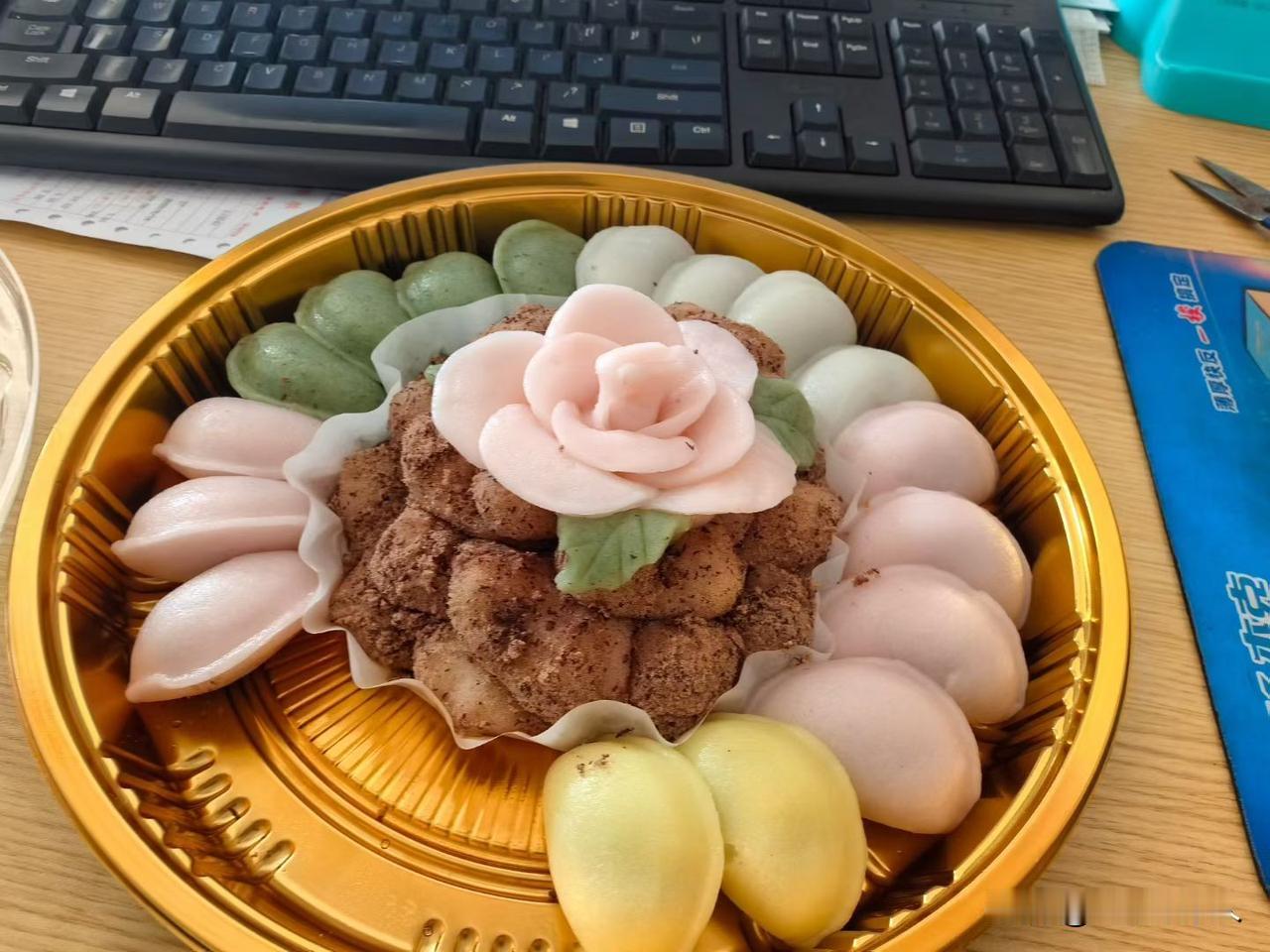 晒图笔记大赛就这个怎样？是不是很像艺术品呀？生活一定要有仪式感。本来生活就一地鸡