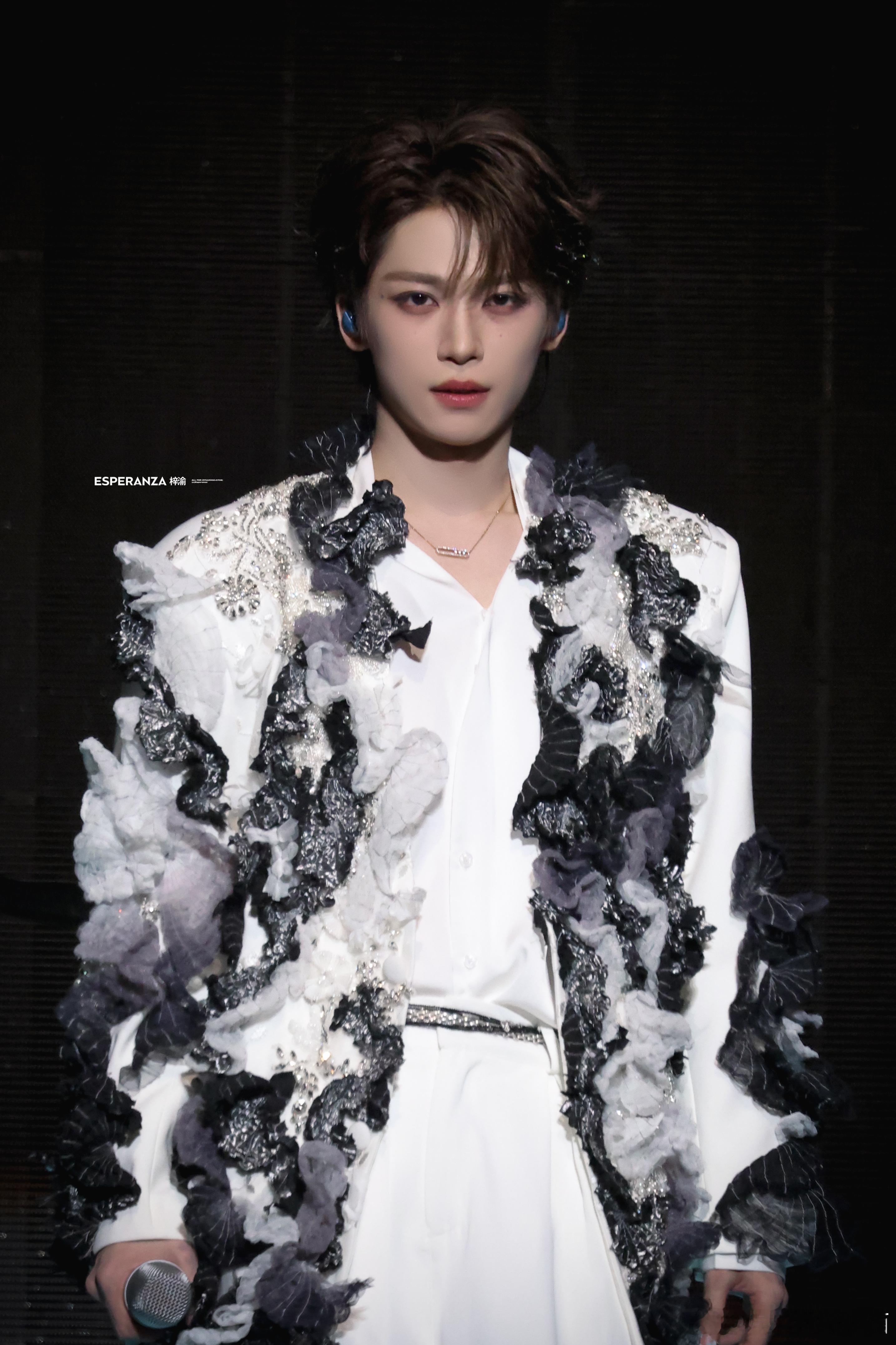 梓渝2025微博超话综合热度TOP1从六月到七月，大爆个人角色，出道至今个人短视