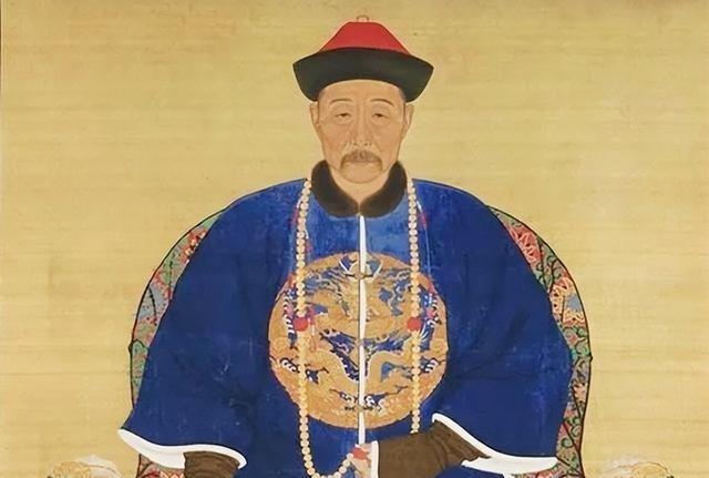 1703年，68岁的索额图被活活饿死在宗人府。康熙尤不解恨，又下令抄了他家，杀光