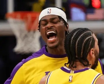 据记者Kevin Connor报道，湖人计划打包盖布-文森特和贾里德-范德比尔特