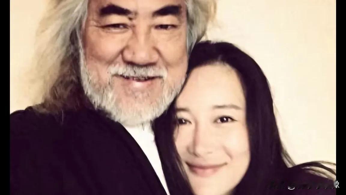 73岁张纪中与40岁娇妻婚姻现状：豪门背后的代际博弈与情感真相

近日，著名制片