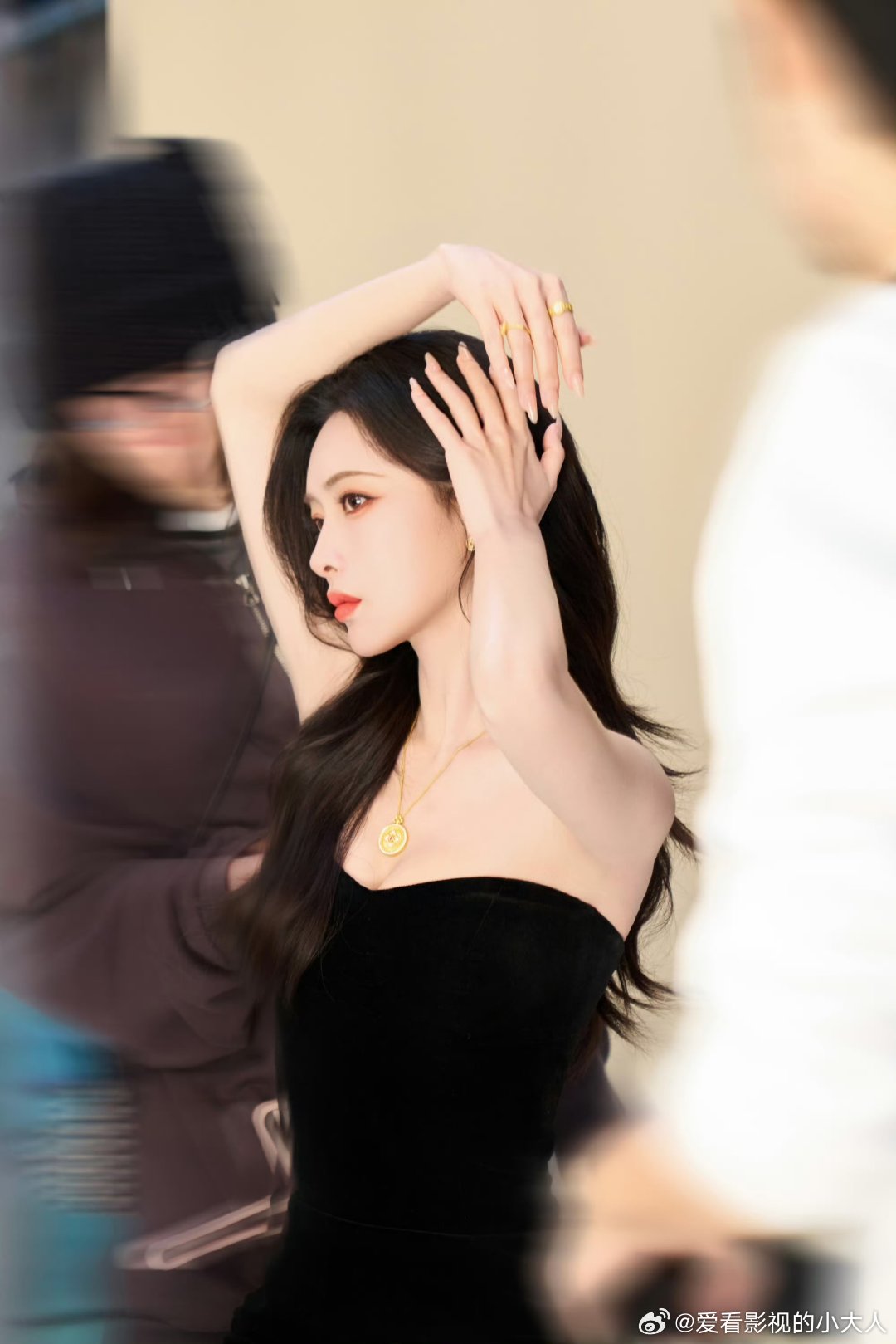 孟子义这么红了还这么拼孟子义这么红了还这么拼，天哪 