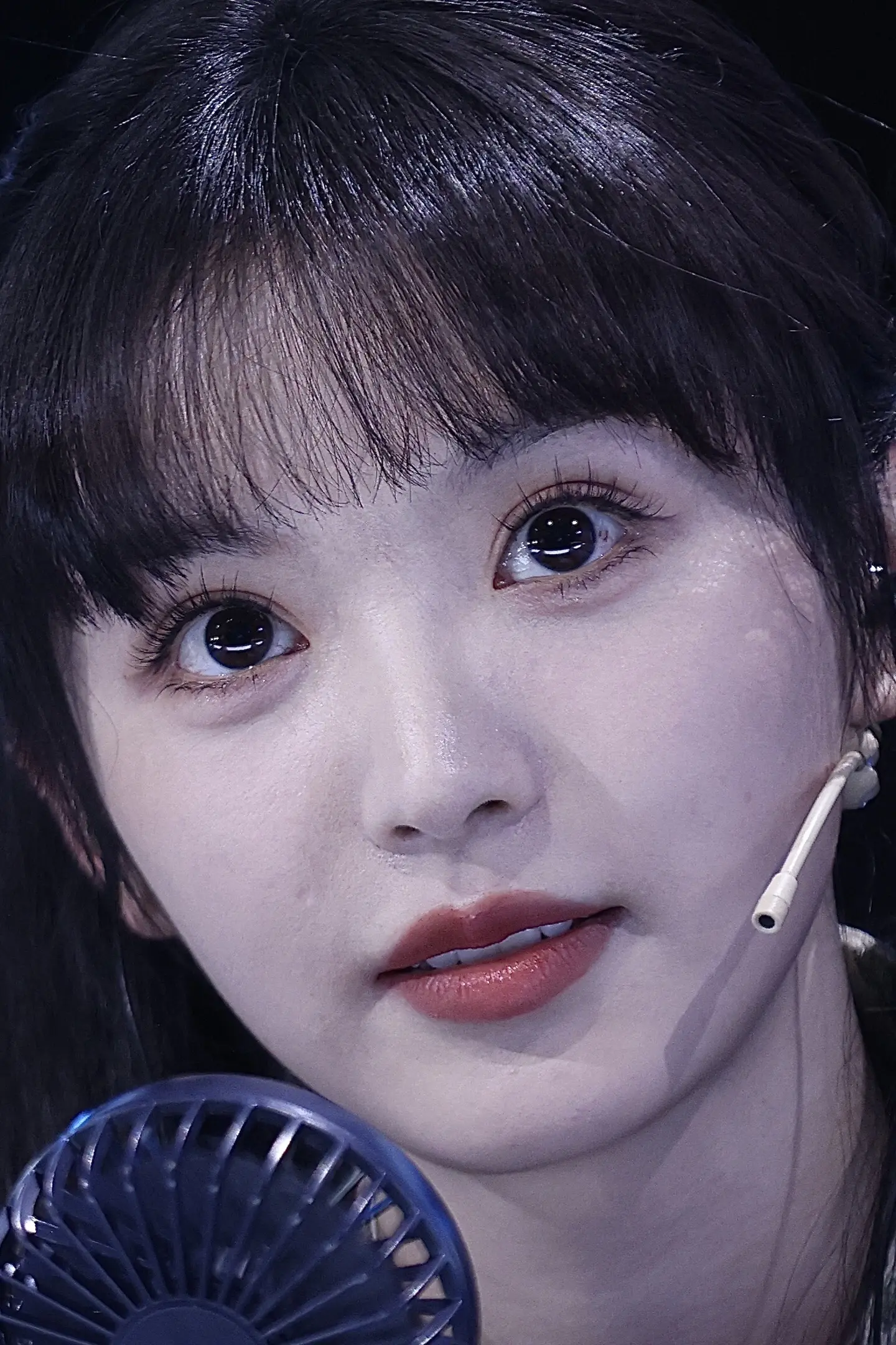 田曦薇。