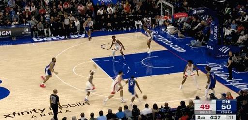 第四节再次崩盘，火箭加时以122-128惜败于76人，这一战看清火箭现阶段要赢球