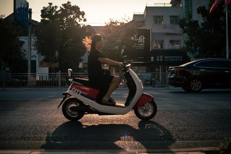 德国人还真挺爱买中国电动车。10月4日欧盟通过对中国电动车征关税提案，可德媒《法
