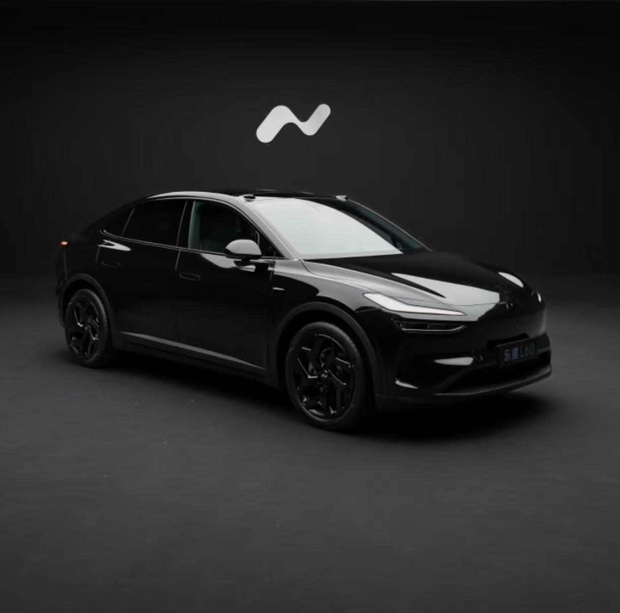 刹车脚感很线性，踩多少有多少，制动时给人信心很足，开快车时心里更有底。 