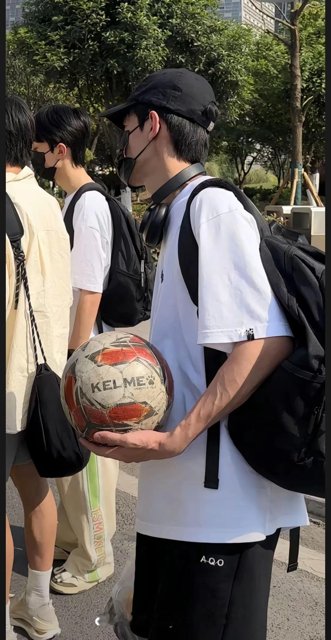 谁说女子不如男 