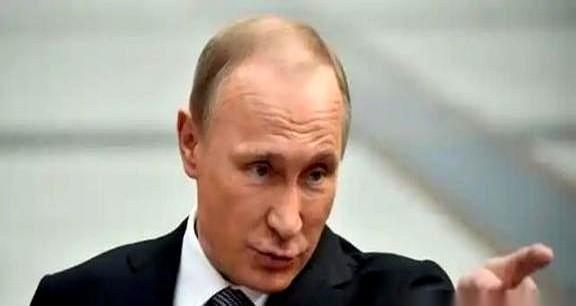 我跟你说，中国最狠的战略武器，根本不是什么藏着掖着的黑科技。

就是“不出兵