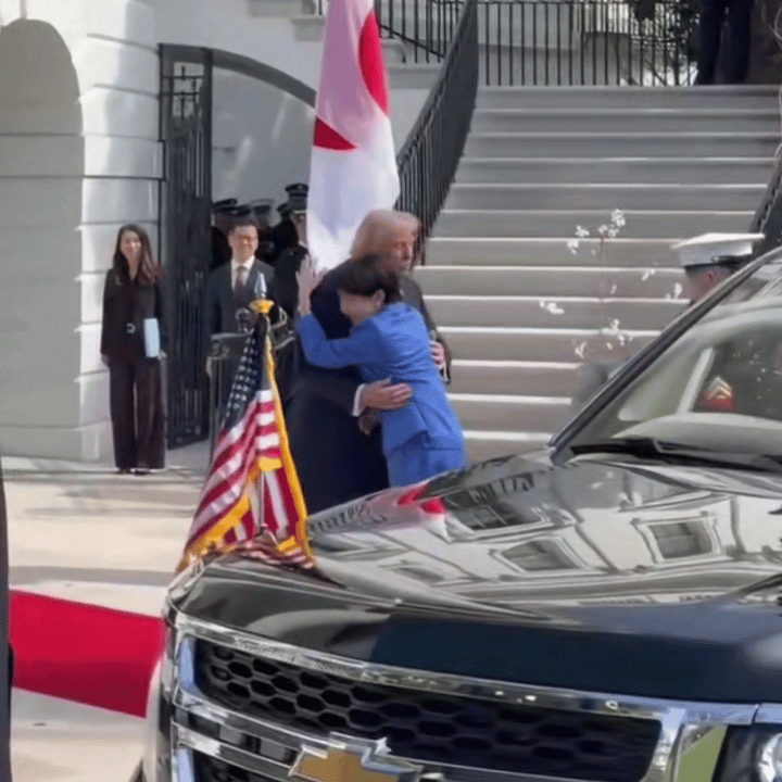 请大家来给出个标题吧，我实在是想不出来……