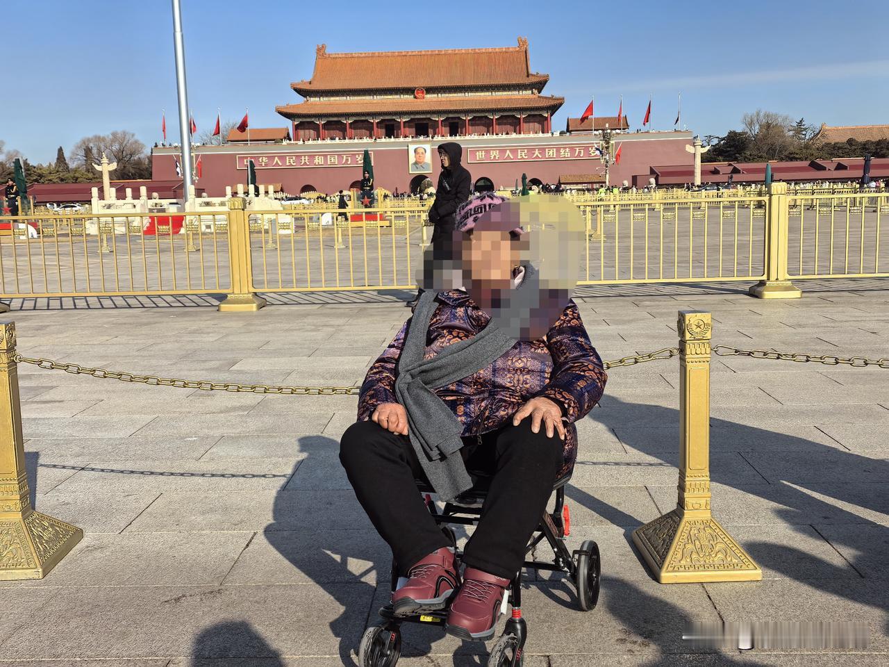 助老母亲圆梦

新的一年，帮老母亲圆梦，也是我的一个心愿。

老母亲的愿望是能亲