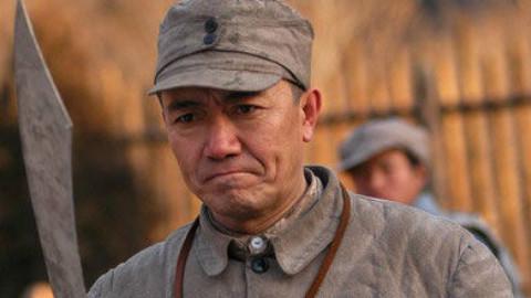 《亮剑》悲惨结局：丁伟失踪，赵刚夫妇自杀后将孩子托付给李云龙，李云龙用楚云飞送的
