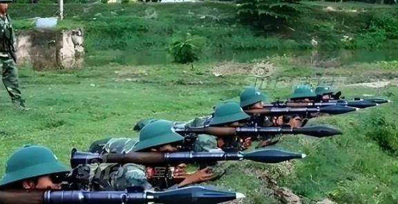 一旦爆发大战，越南还能战胜超级大国吗？张召忠四字点醒国人。如果再爆发一次“ 对越