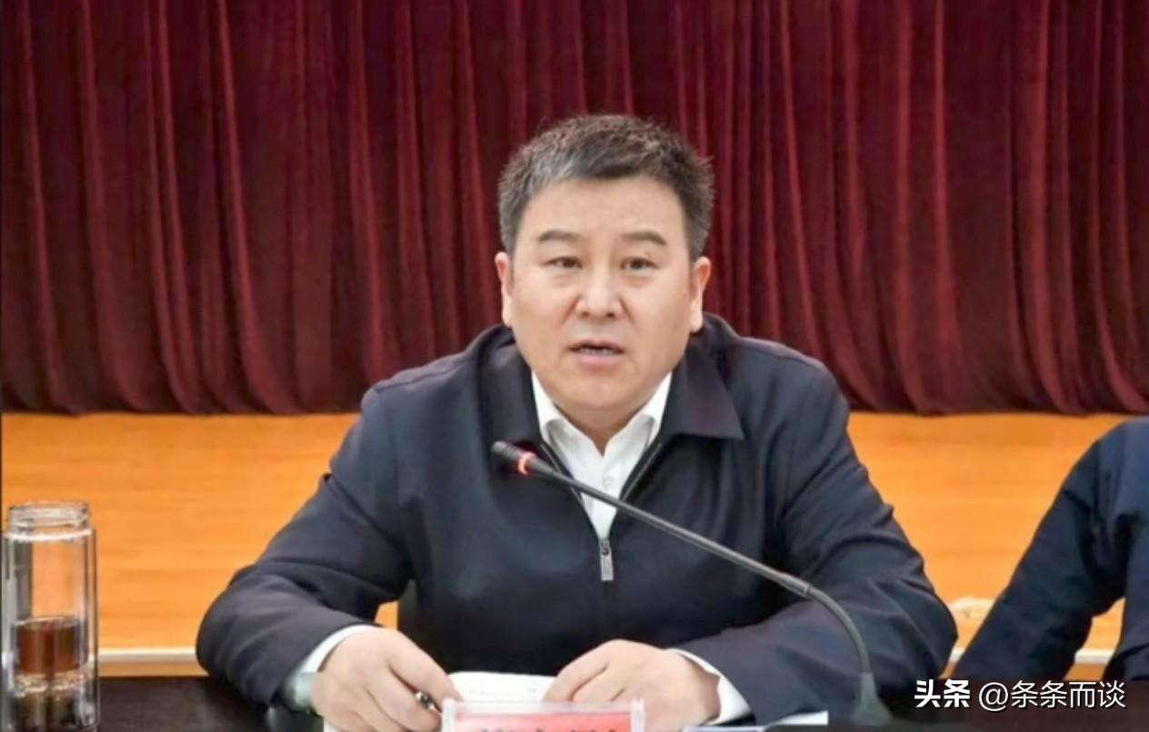 在什么位置就要做什么事，别让自己后悔
 
57岁的芮文刚被查，正接受纪律审查和监