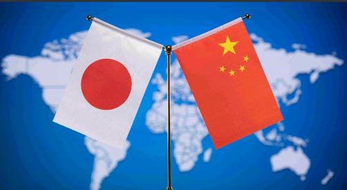 “台独”分子跟日本的反华分子果然是勾连在了一起！在我们制裁了古屋圭司之后，岛内驻