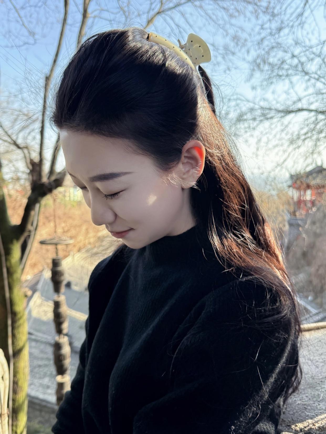 什么样子的女人才是最美的独立自主的女人是美的，独立让她更有力量。