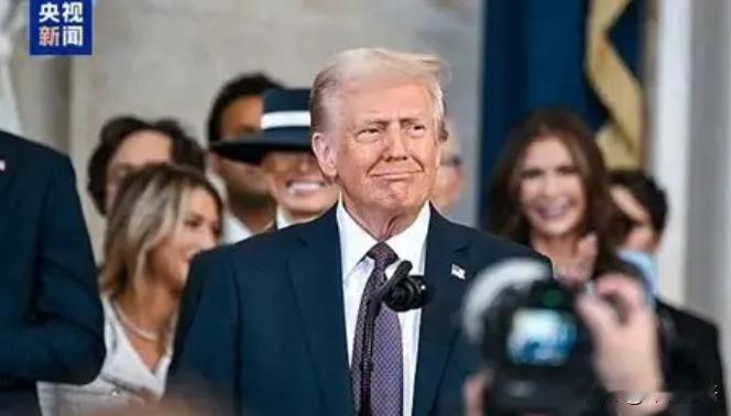 伊朗这一仗，终究是打醒了美国！现在的局势是：以前的美国在赌中国不敢动手，现在美国