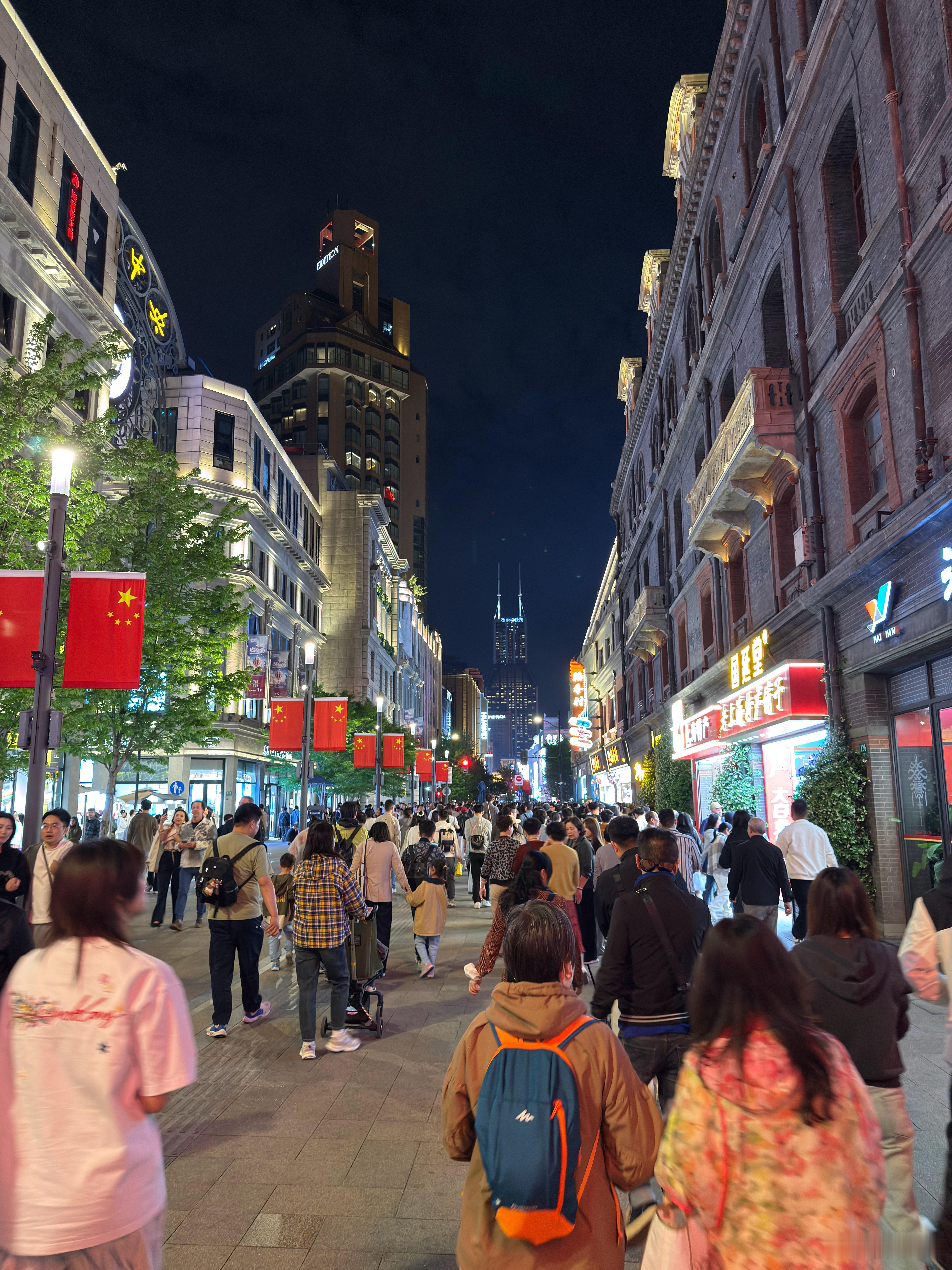 对智者而言，爱才是开悟的唯一机缘，因为爱可以让人随时抵达宁静的内心，就像回家一样