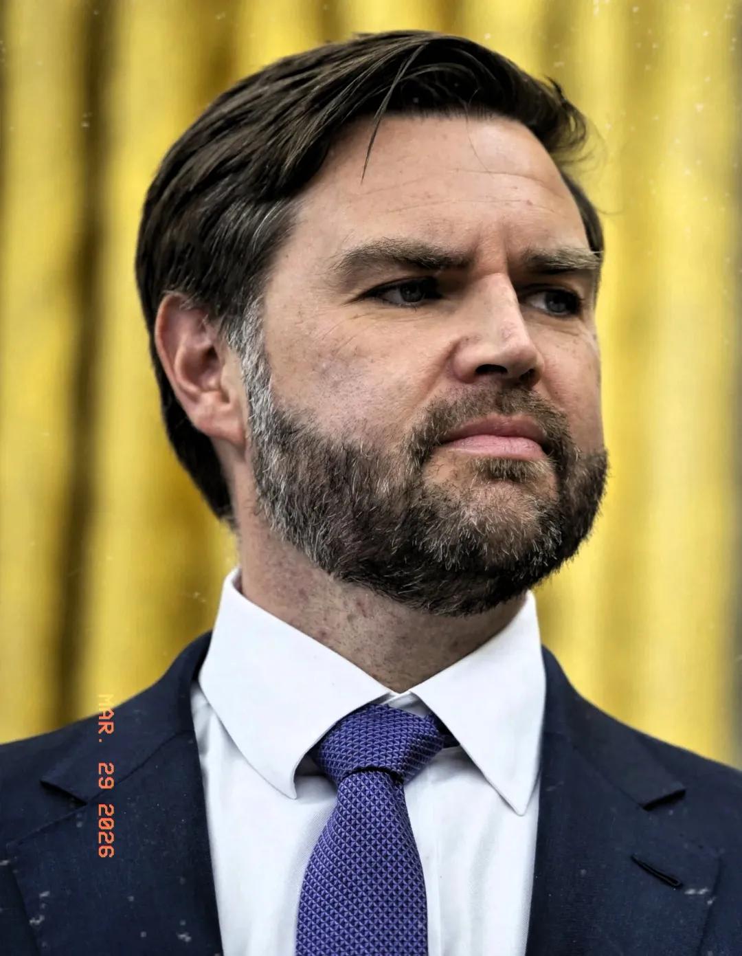 万斯一张嘴，把老底给漏个干净。

打完就走，绝不干耗。

3月27日，美国这位副