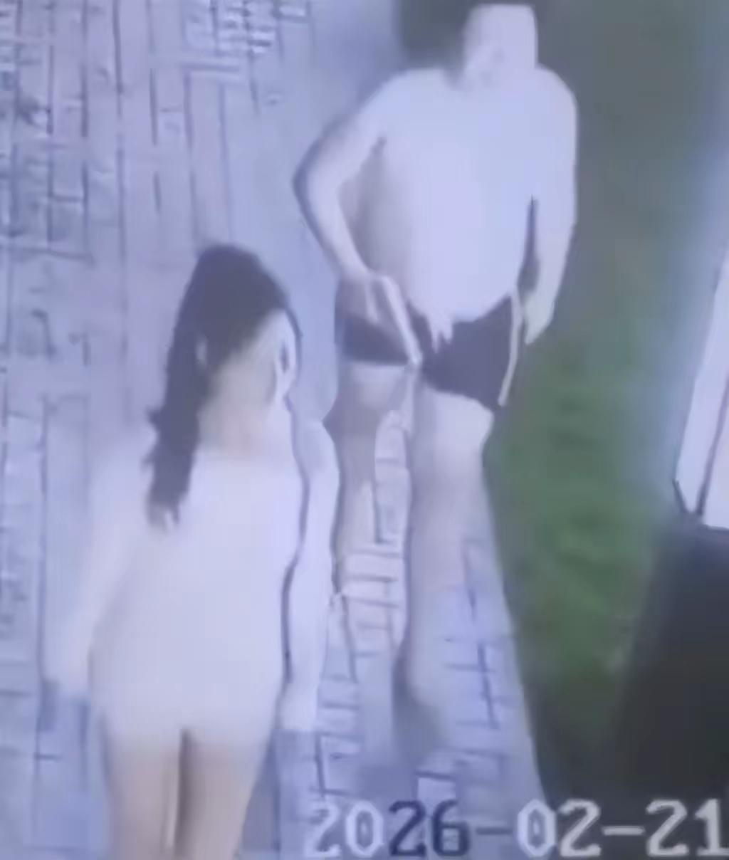 【确定凶手赵某】
国内女子季某，34岁
去泰国工作（娱乐陪玩）
2月20号傍晚，