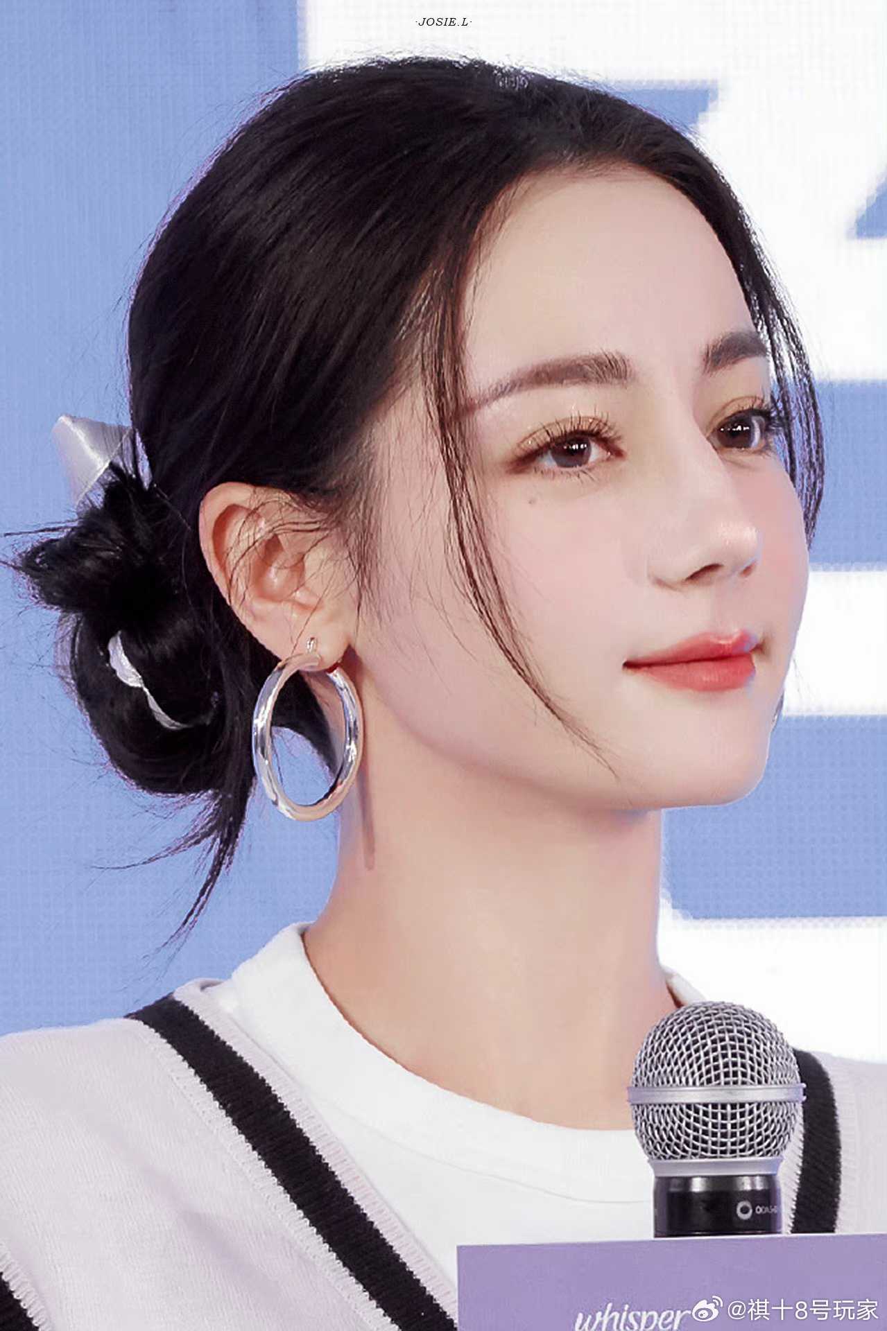 迪丽热巴迪丽热巴0603生日快乐 dlrb 今天星期巴 dlrb 迪丽热巴以这样