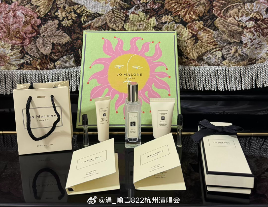 买香水也要黄绿色💛💚 