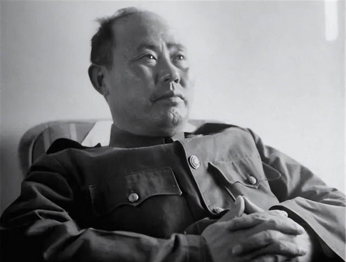 74年傅作义去世后遗孀生活窘迫，毛主席关怀，亲自指示提高补助至100元！
195