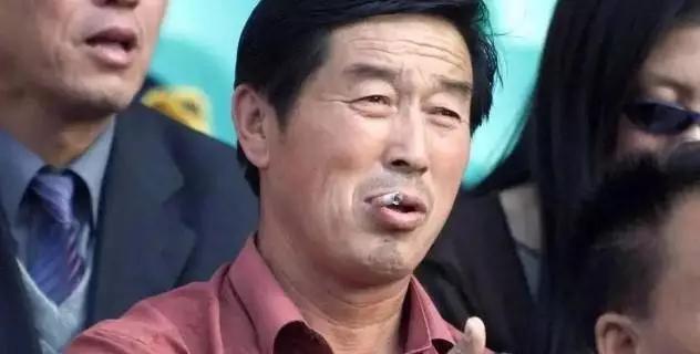 中国体坛能把你捧上天，也能把你打入地狱。马俊仁是个典型的例子，的经历简直是中国体