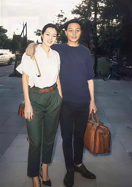 当年没有美颜滤镜的，各个都是美的让人窒息[赞]