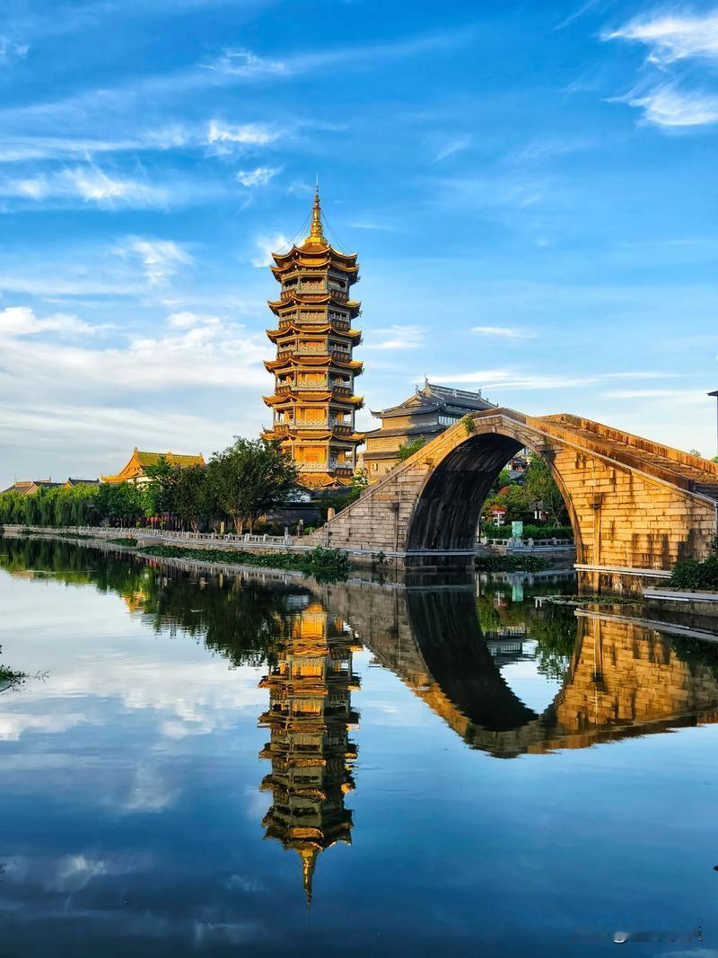 一位防汛办领导说：

真心奉劝各位，最近这阵子，能不出游就别硬着头皮往外跑了。现