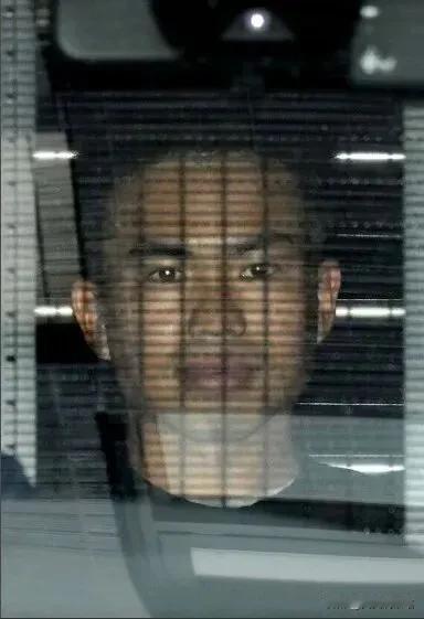 （2026年3月29日），日本警视厅终于有了实质性动作——对持刀强闯中国驻日使馆