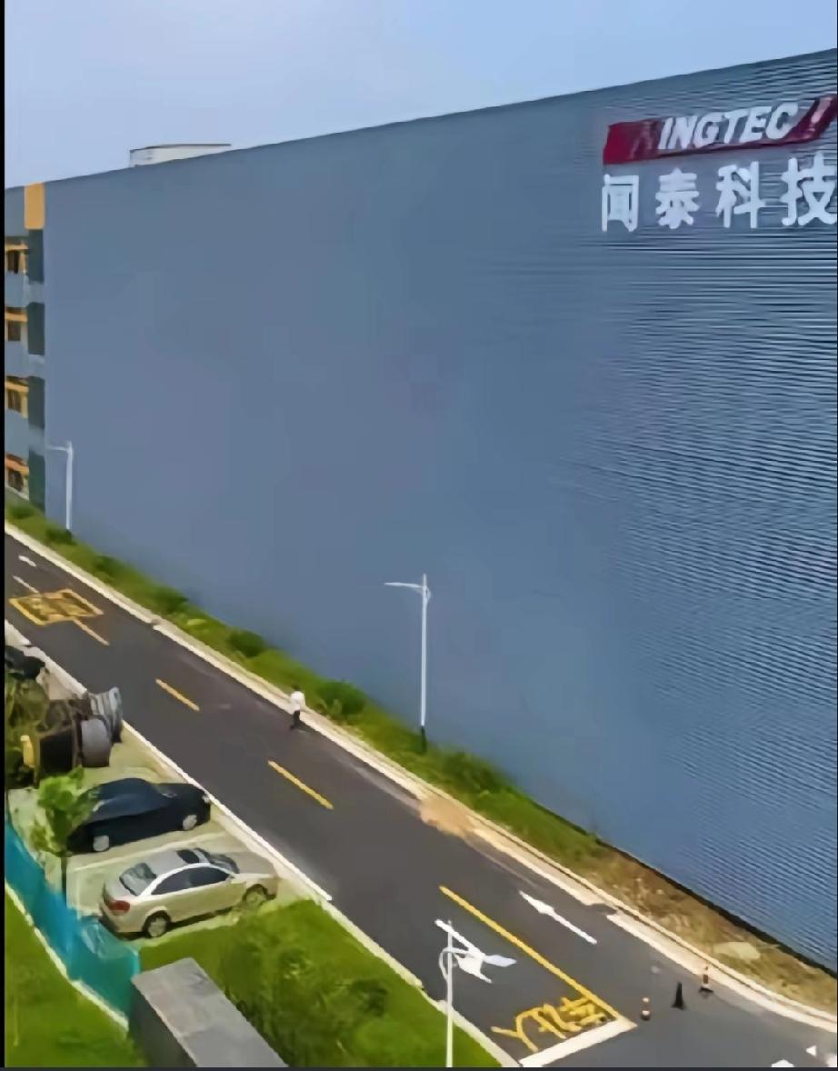 中兴的前车之鉴，让闻泰科技未雨绸缪，在这没有硝烟的科技战中，茁壮成长，不断壮大，