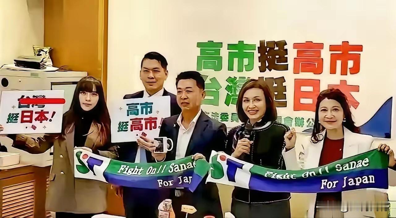 什么叫二狗子？就是给狗子当狗子的狗子，名字就叫二狗子，本来搞事的狗，脖子上是有一