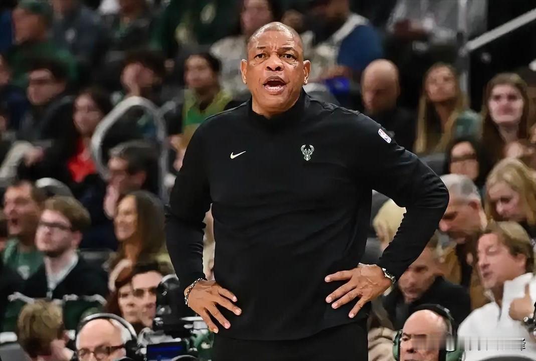 季后赛被逆转之王里弗斯终于退休了！3次3-1+7次3-2太经典
 
64岁道格·