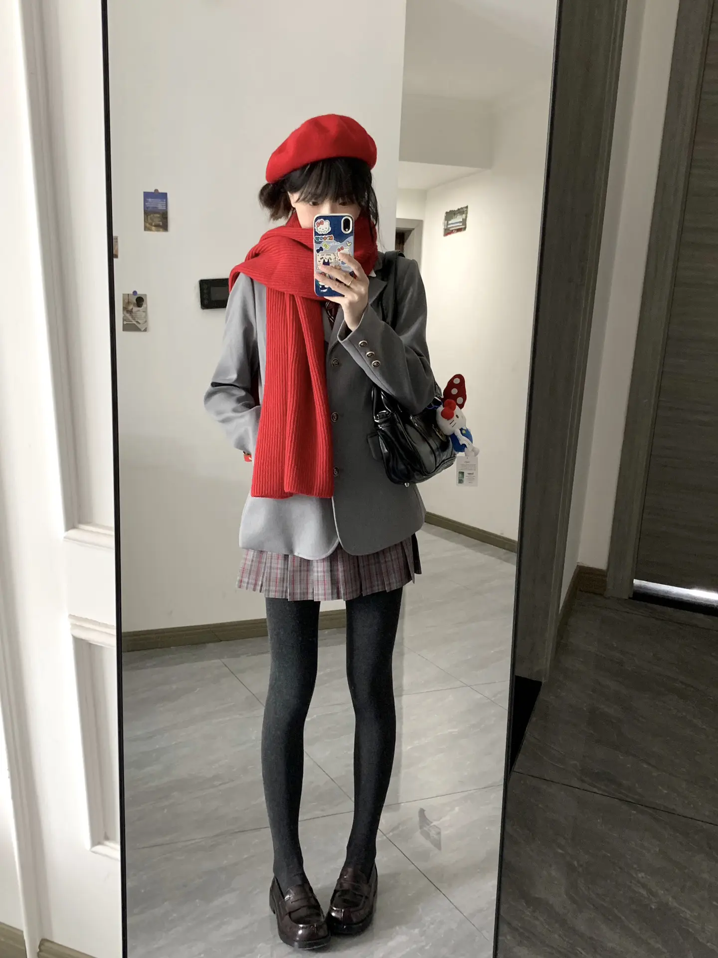 许愿拥有一条长长的围巾• ·̫ •