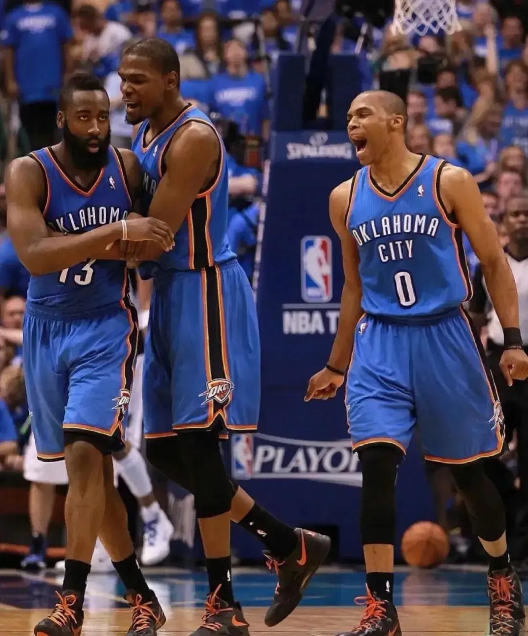 杜兰特：我享受和漂亮女人在一起，但超过2天就会嫌她们烦。

哈登：大哥说的在理，