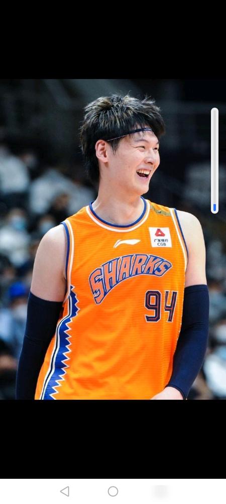 今晚CBA，山西主场迎战上海。比赛没开始，恩怨先上头。
就一个多月前，俱乐部杯