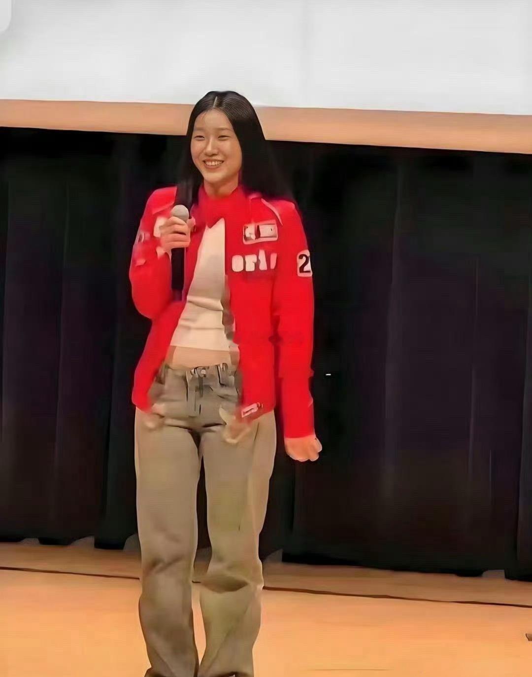 陈奕迅的女儿出道后，有一点“刘亦菲”的感觉 