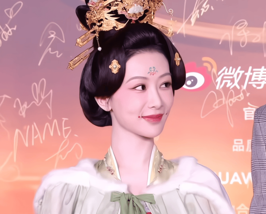 好美……看到大唐的何惟芳走进了现实[羞嗒嗒] 