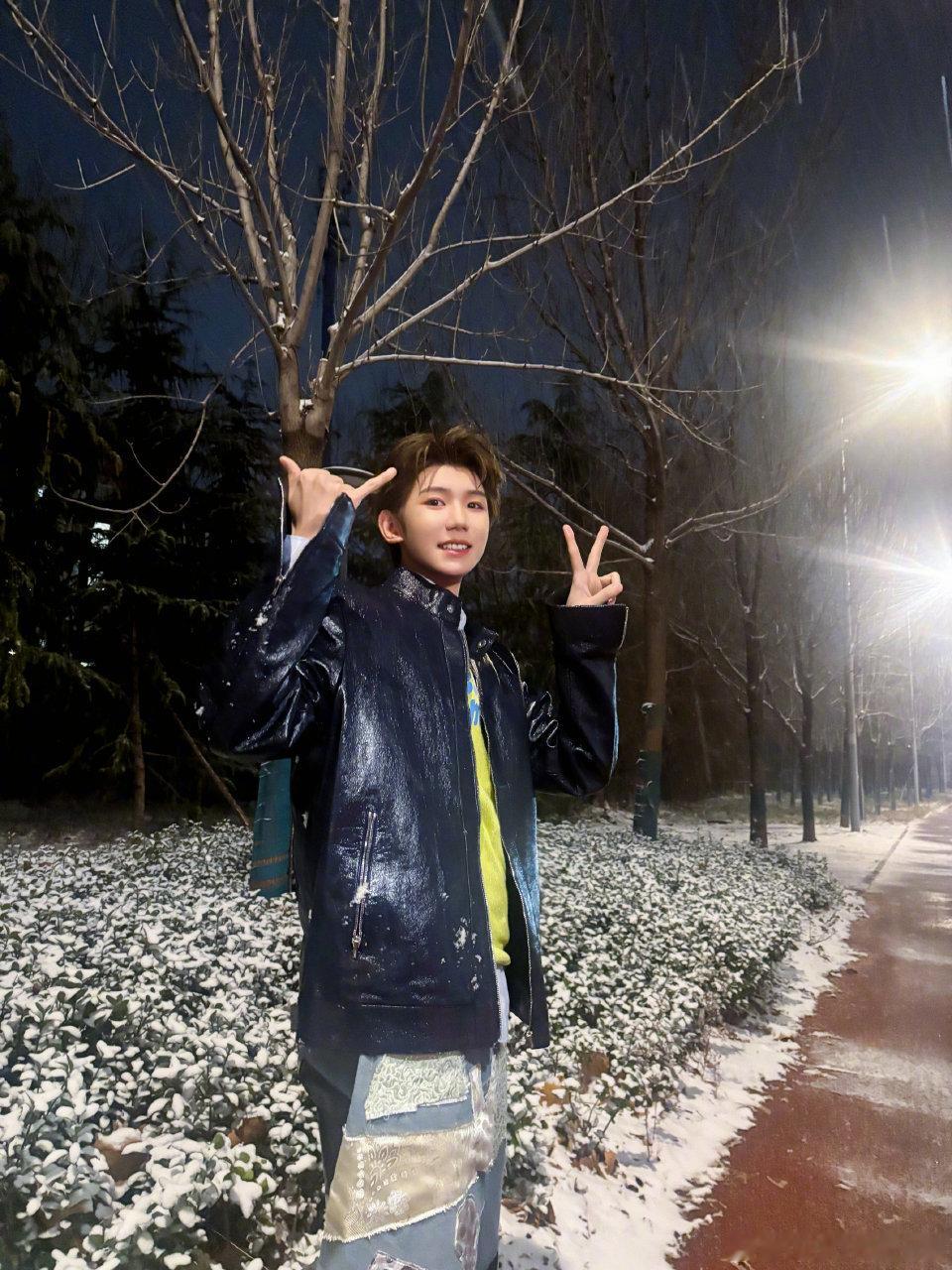 王源马上要和大家在客厅见面 王源马上要和大家在客厅见面 