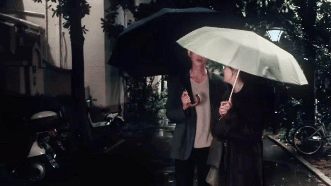 危险关系这段幻视鬼怪危险关系这段和鬼怪太搭了雨中撑伞这段也太有氛围感了吧！颜聆和