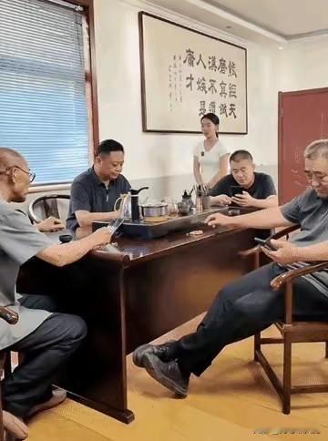 这美女员工情商太低了吧哈哈员工高情商回答 智慧高情商女人 职场女经理 智慧高情商