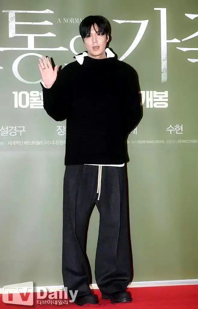 李敏镐37岁的状态李敏镐，这位37岁的韩国演员，因在《花样男子》、《继承者们》等