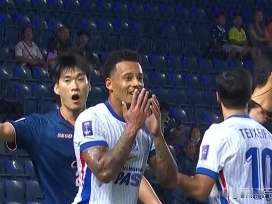 申花的新赛季可能也就这样了…从新赛季的两场亚冠联赛来看，上海申花虽然引进了拉唐、