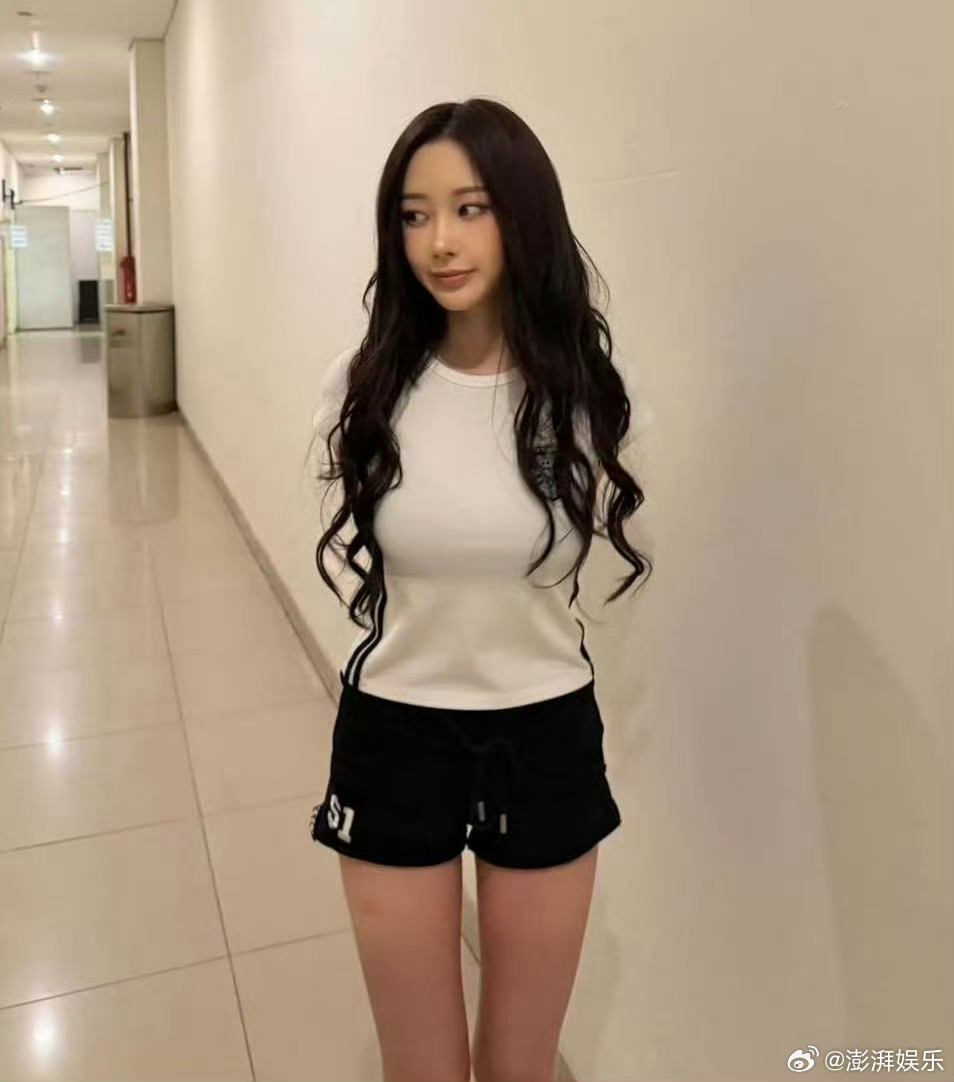 吉赛尔回怼恶评赛尔直播被黑粉当面骂“bitch”，她直接回了一句“hey，bit