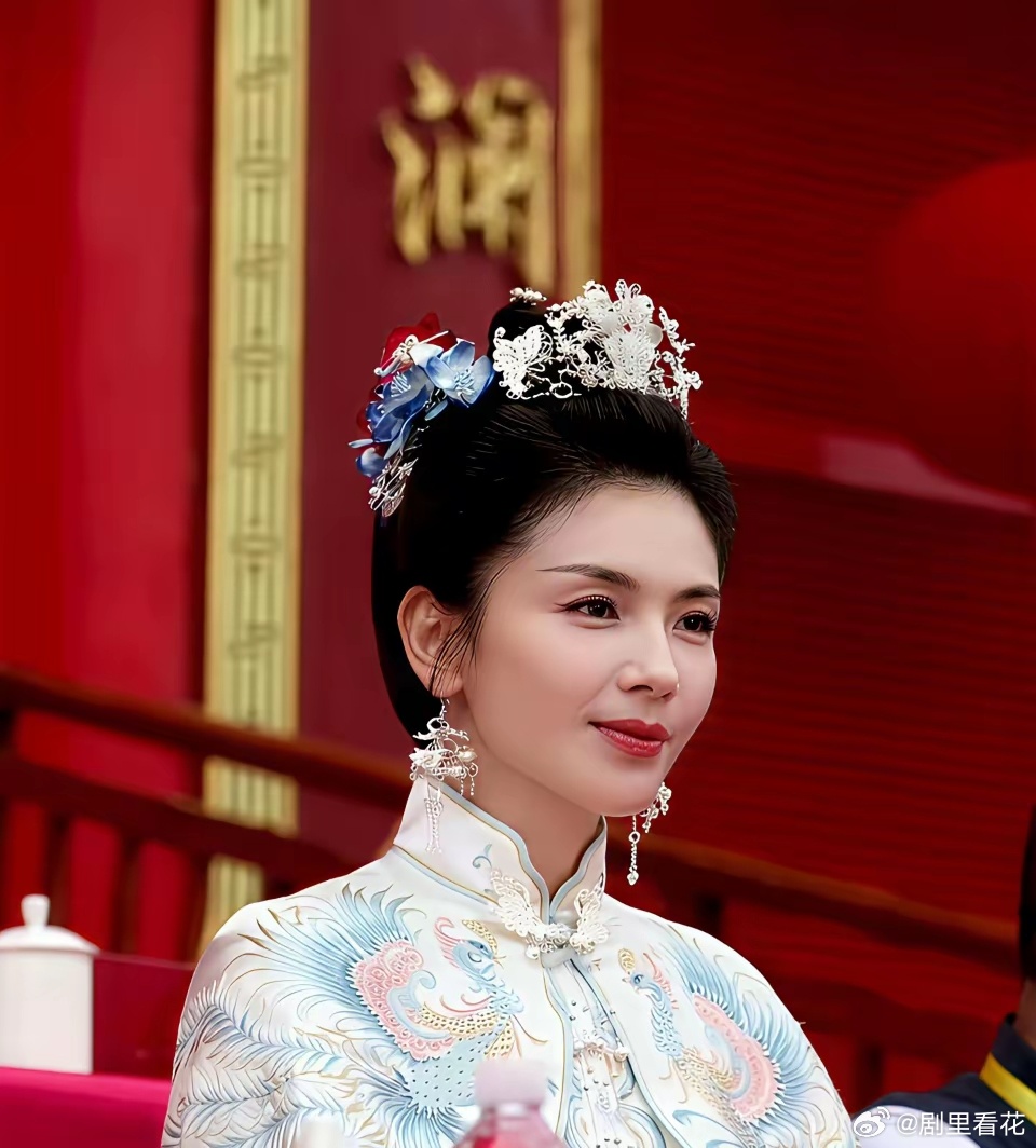 姚晨最大的遗憾，根本不是离婚。而是她一个福建泉州人，眼睁睁看着江西的刘涛，夺走了