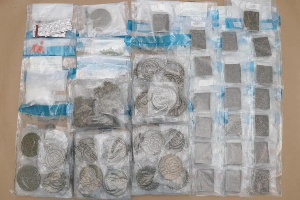 父亲贩毒被判死刑，女儿时隔30多年才获悉真相，而父亲留下的绝笔信字字带着悔意，嘱