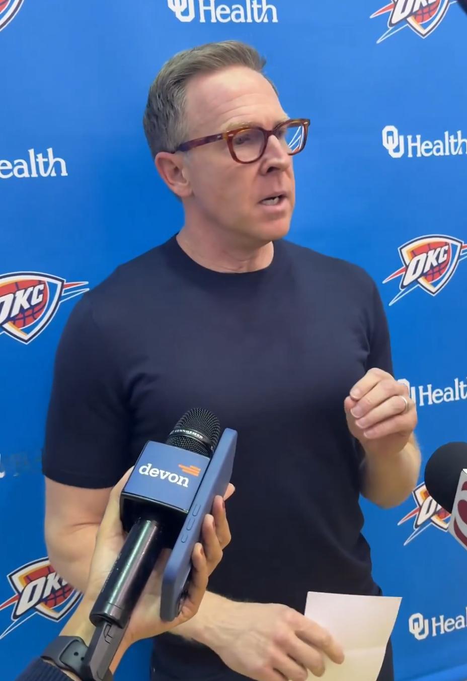 Breaking News：普总今日在训练场边亲自更新了托皮奇的伤病情况，塞尔维