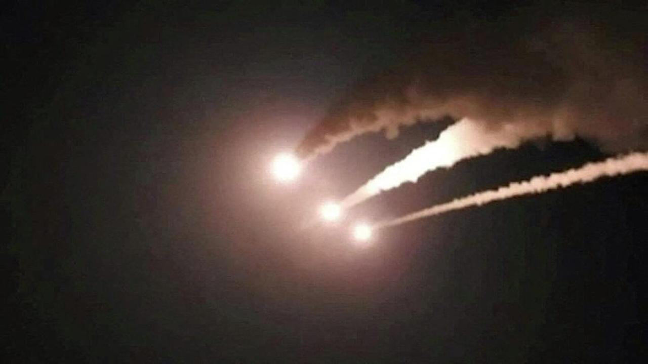 相互打击致伊朗取消原定于6月28日举行的对美技术谈判

俄罗斯卫星通讯社 202