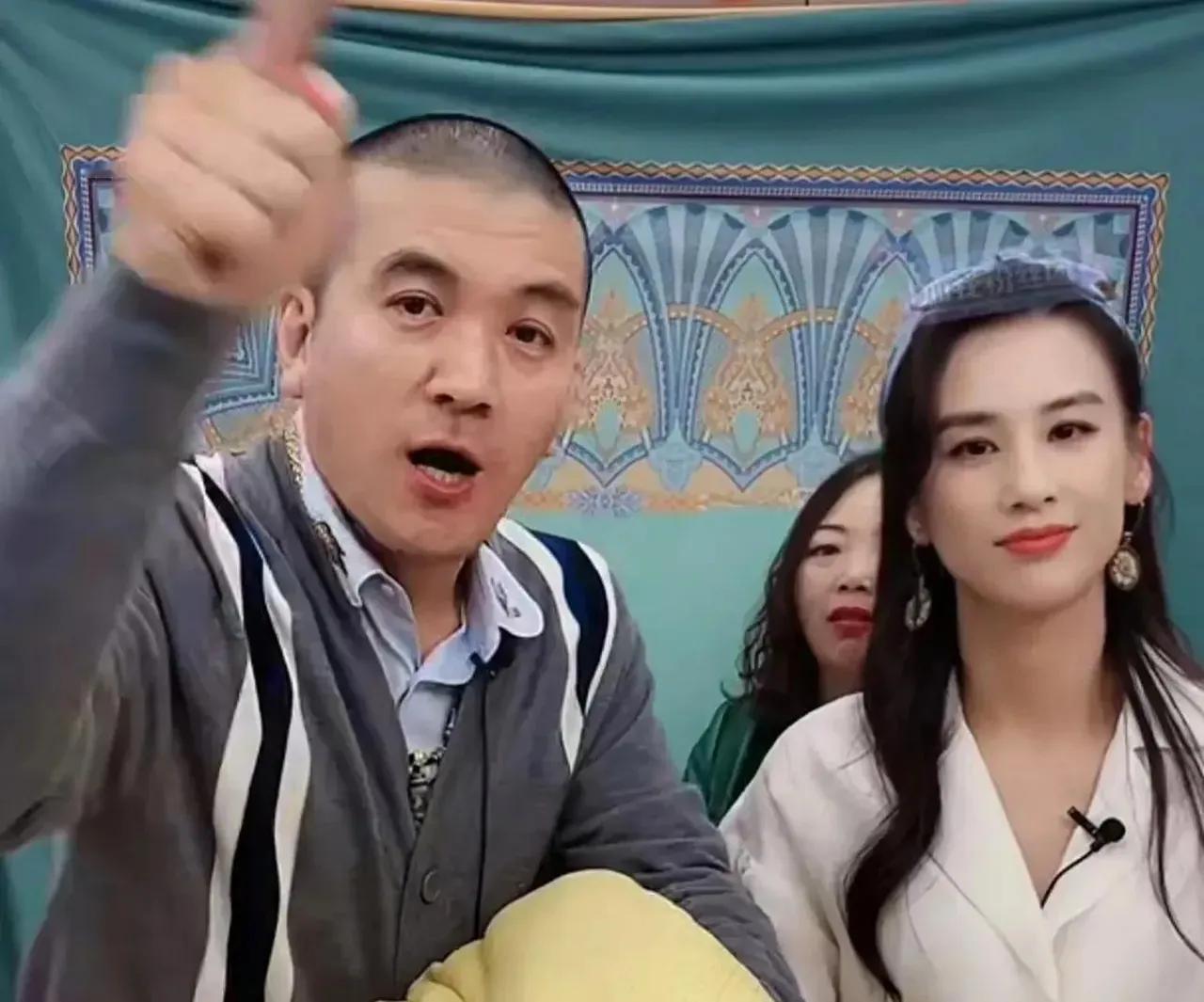 黄圣依呀，那绝对不是一个仅仅只有漂亮脸蛋的人。咱就从一次让人印象深刻的采访说起吧